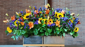 AltarFlowers.jpg