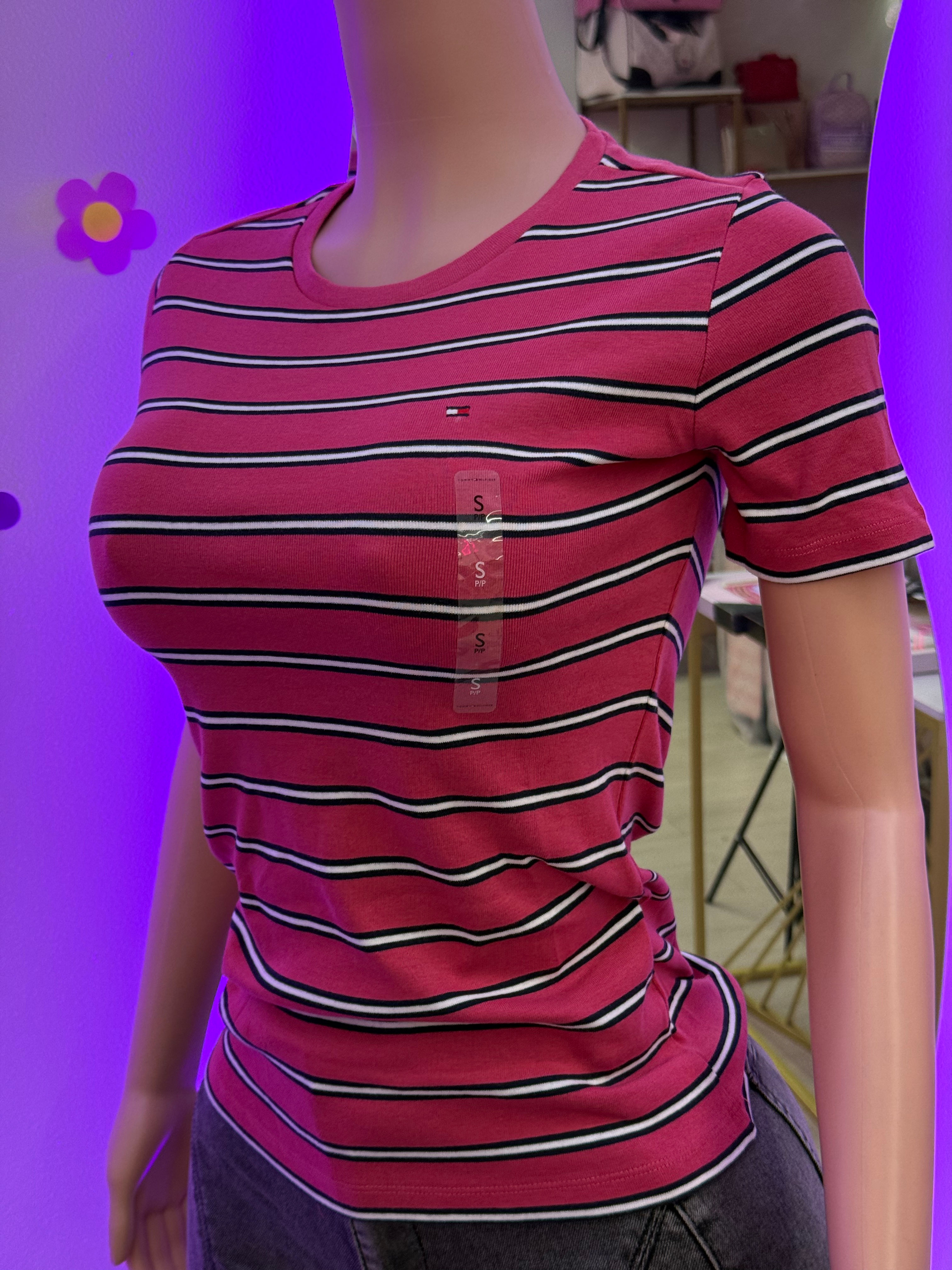 Polera Tommy líneas 