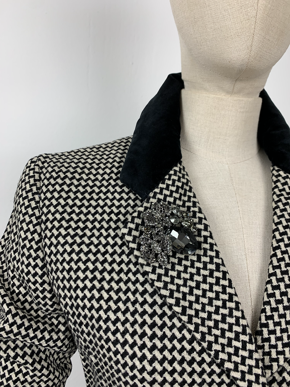Thumbnail: Byblos 80s Houndstooth Blazer