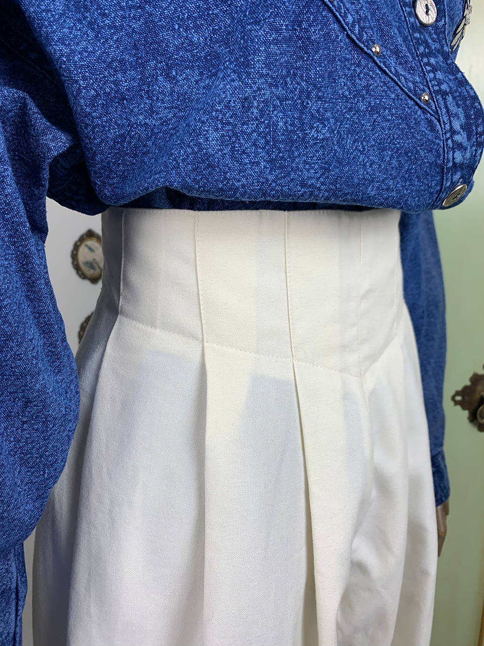Thumbnail: Ivory 80s Pleated Trouser