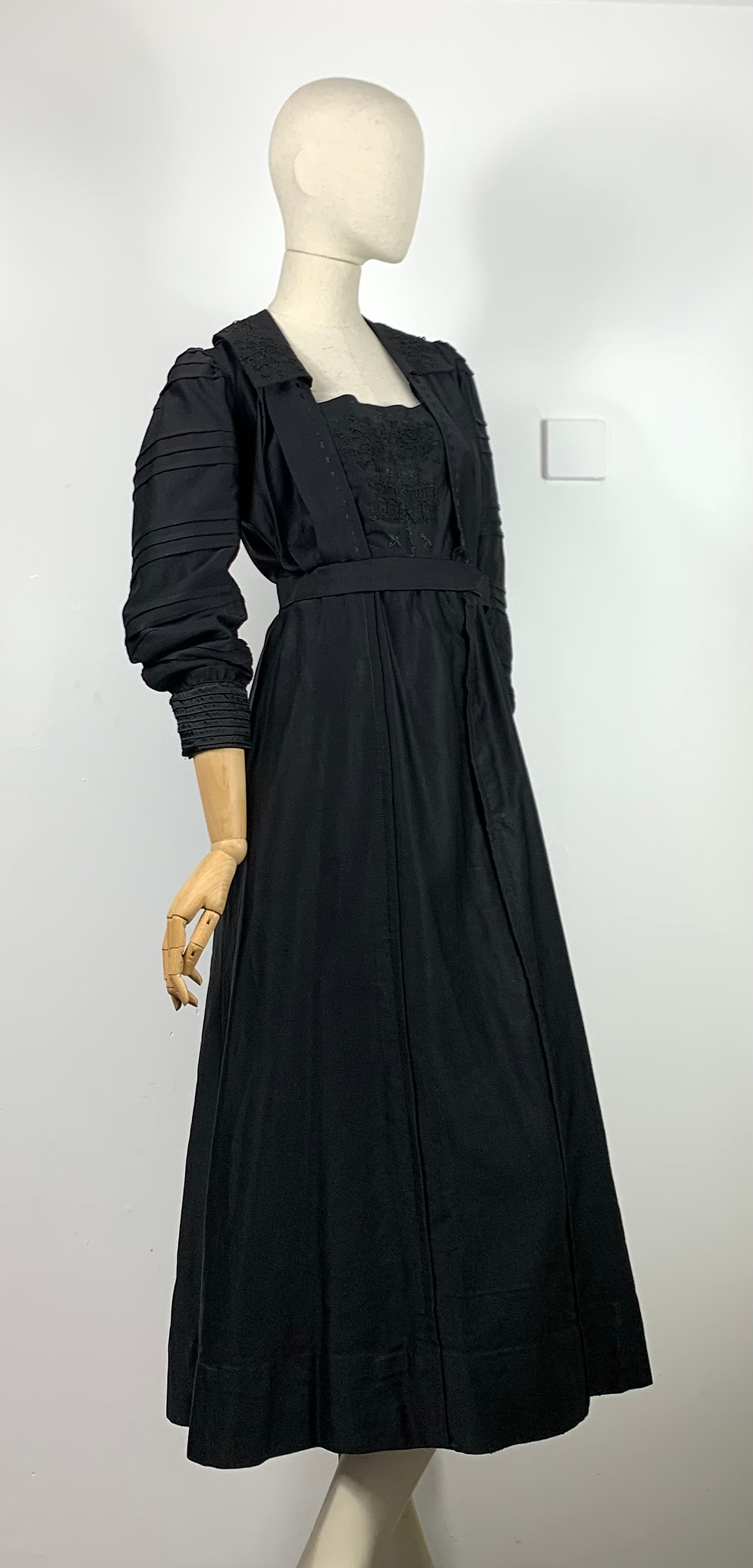 Thumbnail: Edwardian Embroidered & Pleated Dress