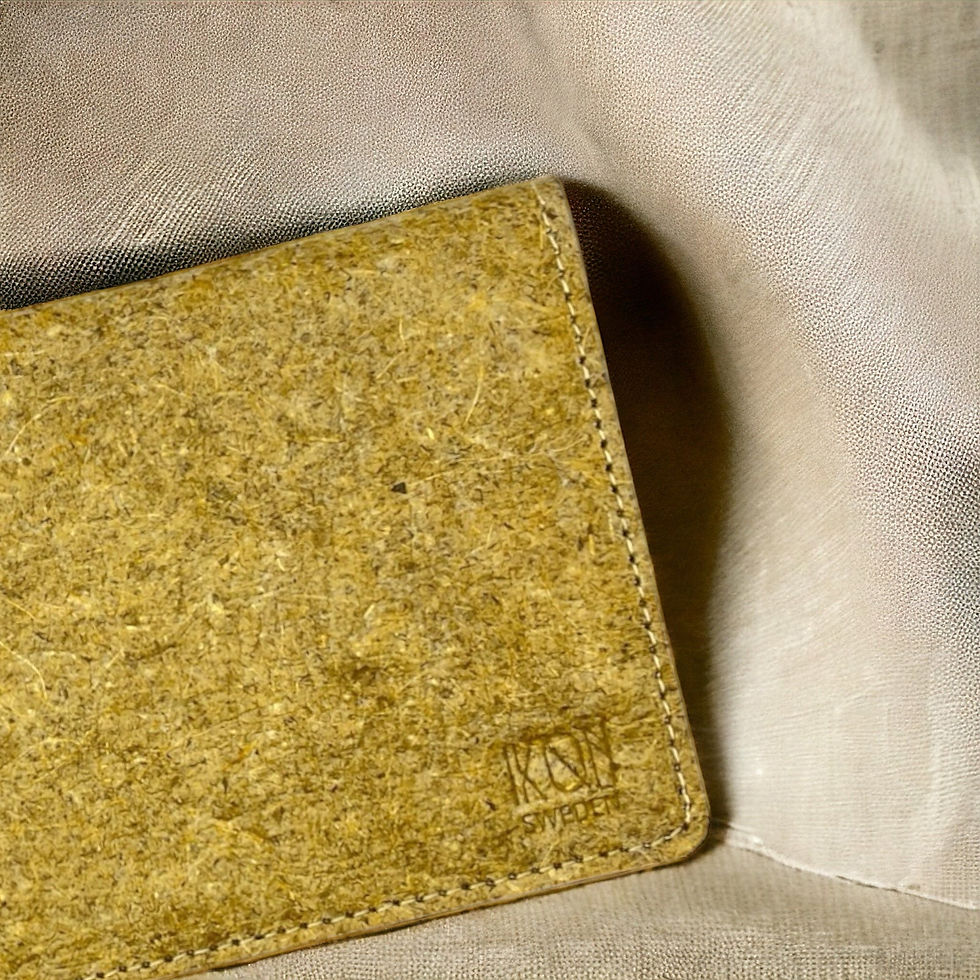 Thumbnail: Coconut Leather Slim Wallet - Beige