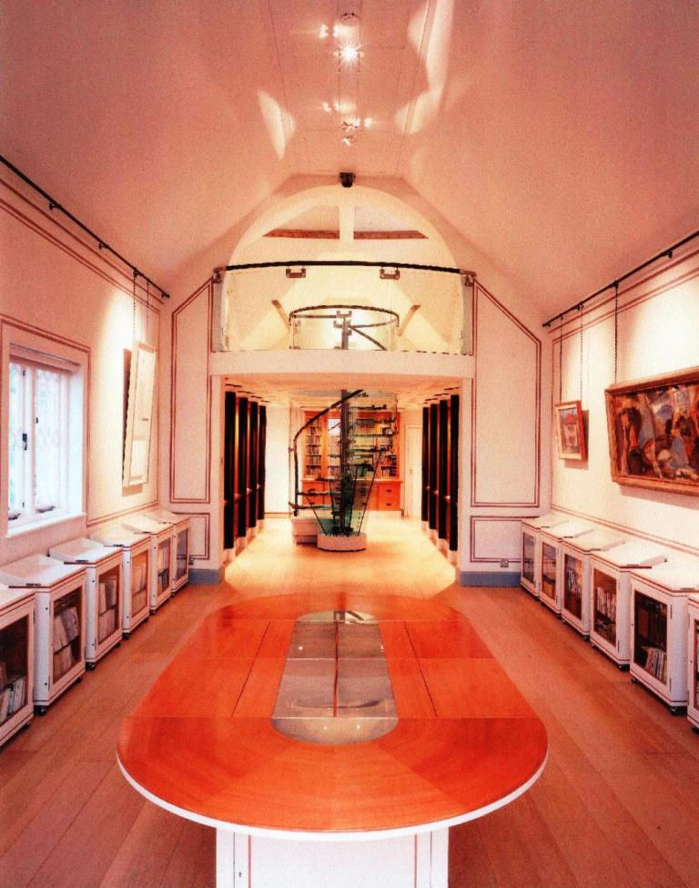 Metamorphic Dining Table