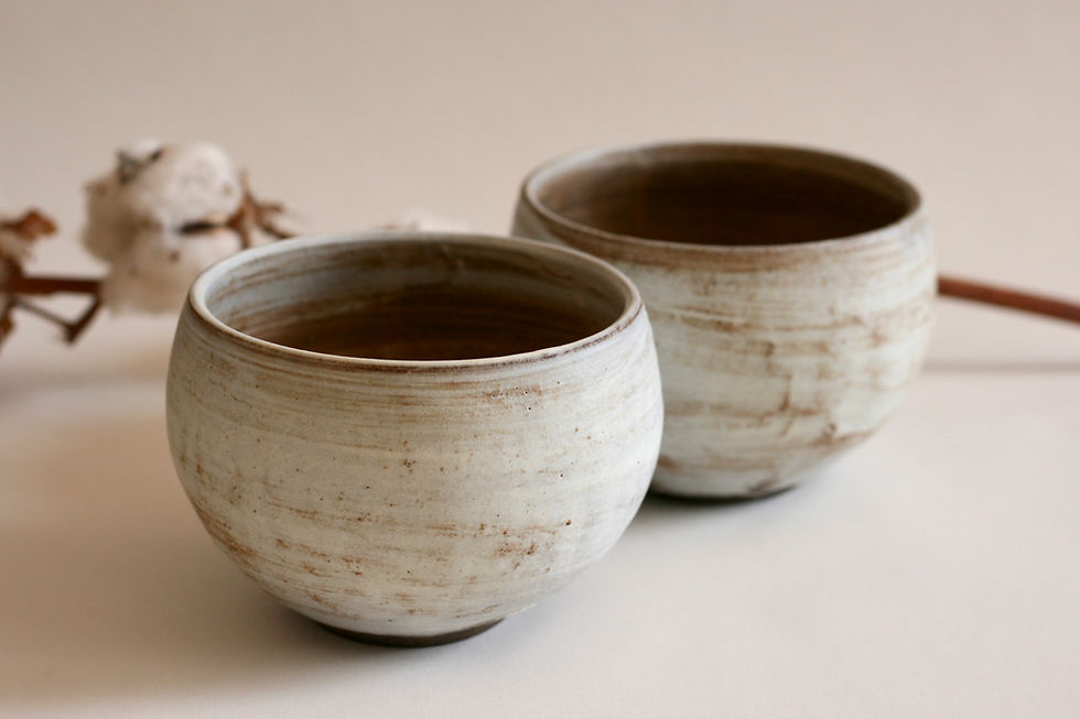 Thumbnail: Cream round bowl