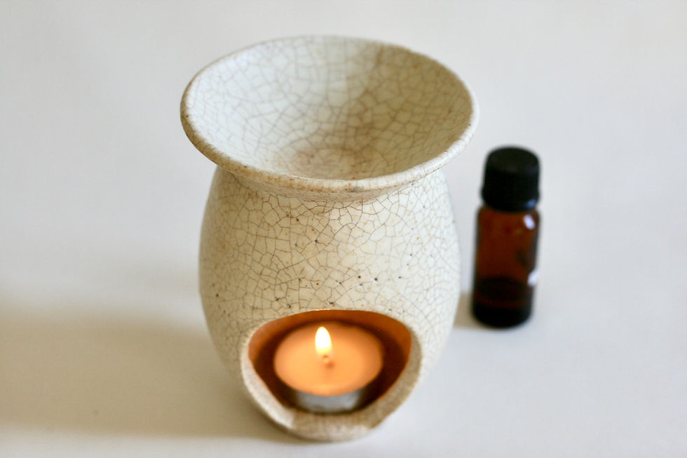 Thumbnail: Ceramic White essential oil burner
