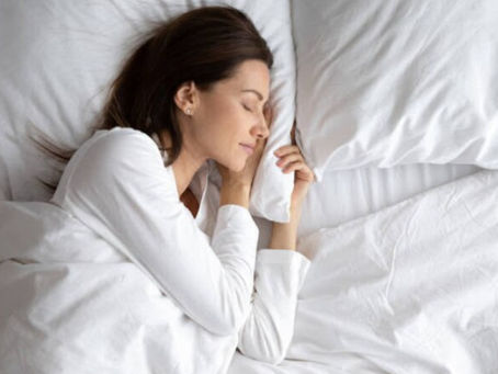 睡眠不足とお肌の関係♪