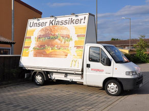 Mobiler Werbeträger ab sofort für McDonald's Seenland im Einsatz