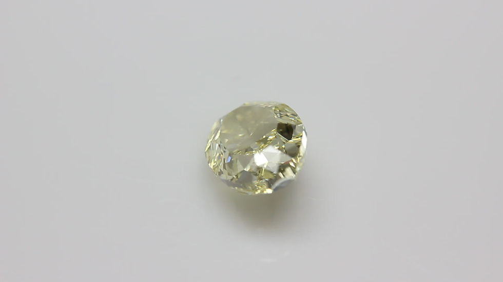 Thumbnail: OVAL CUT 3.03 CARAT NATURAL FANCY YELLOW VVS-2-GIA