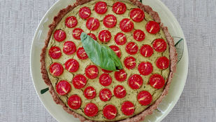Vegane Basilikum-Tomaten Quiche