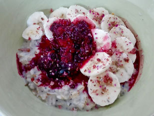 Aromatischer Frühstücksporridge