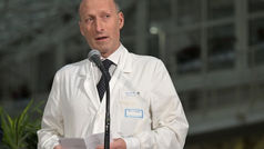 Le médecin du pape François raconte le passage paisible du pontife à son domicile.