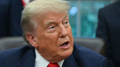 Trump appelle à la démission du PDG d'Intel en raison de liens présumés avec la Chine - NBC News