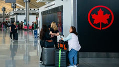 Air Canada commence à annuler des vols en raison d'une grève imminente des agents de bord