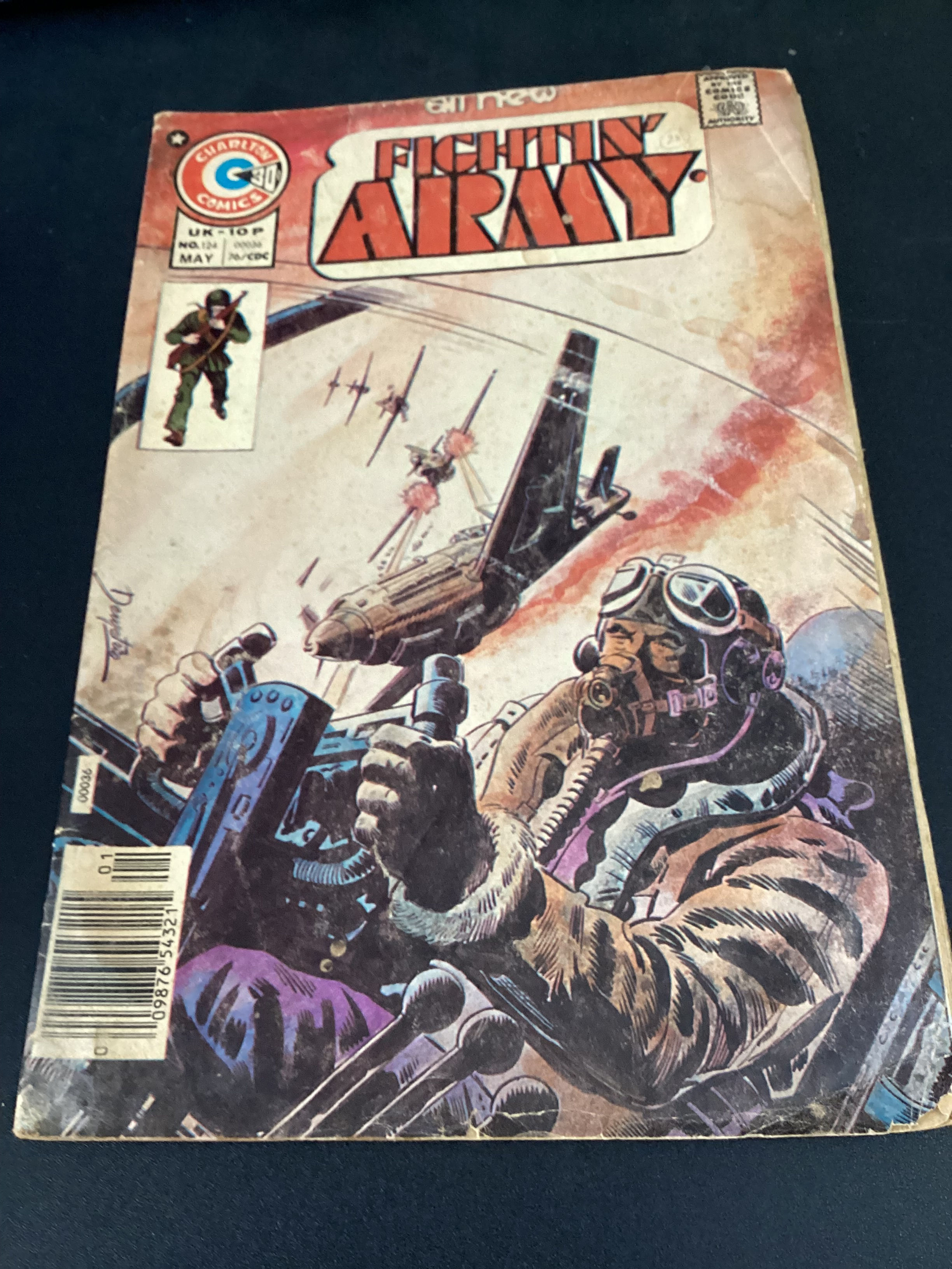 Comics Group Fightin' Issuon Comics #124