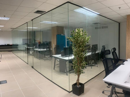 ARE GLASS WALLS SAFE?