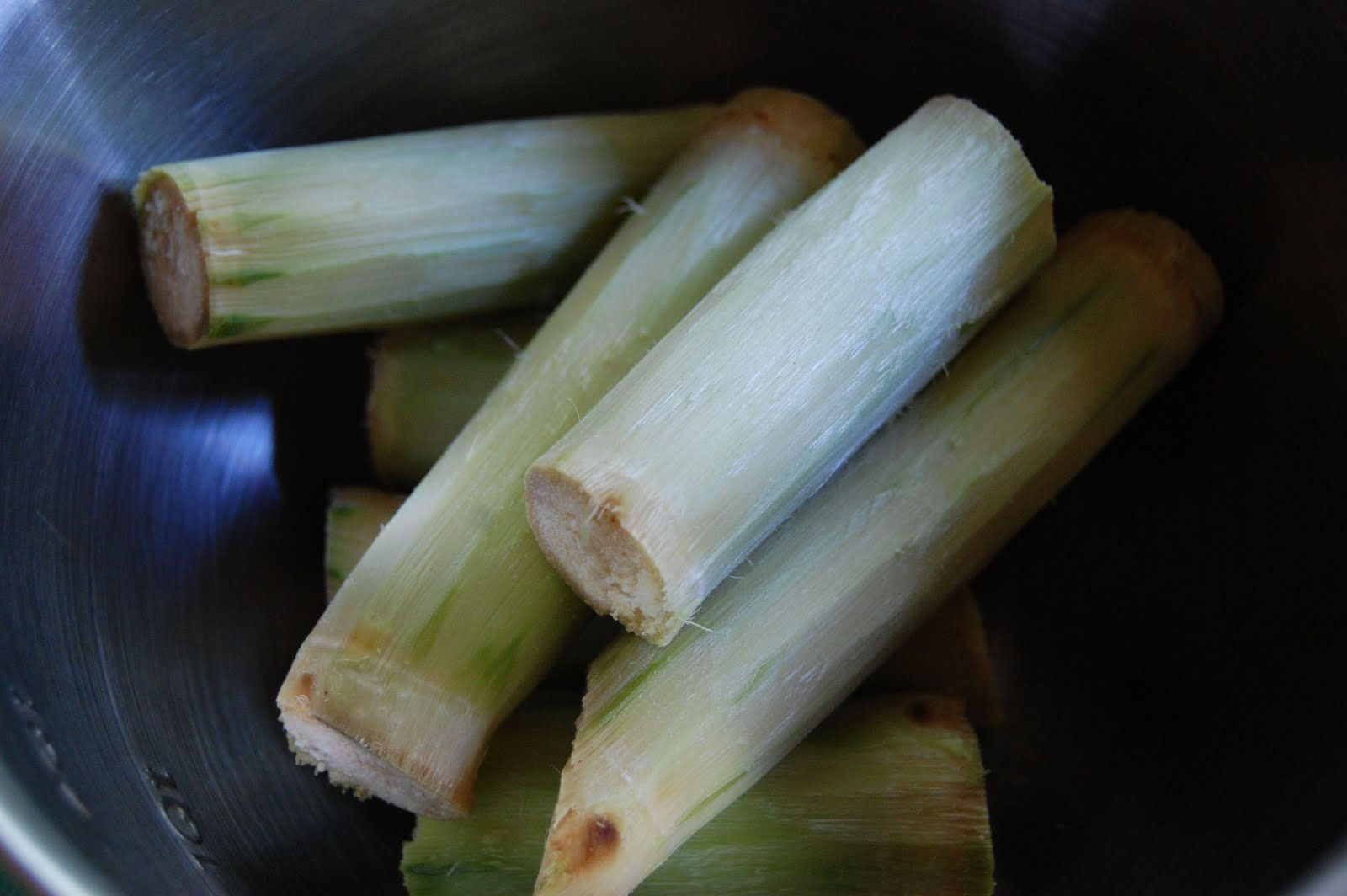 Sugar Cane Peeled | Cana Pelada