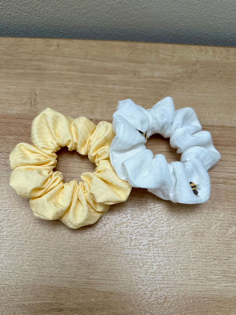 Miniaturbild: Musselin-Scrunchie BUSY BEE