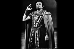 GIACOMINI OPERA GALA IN CARNEGIE HALL