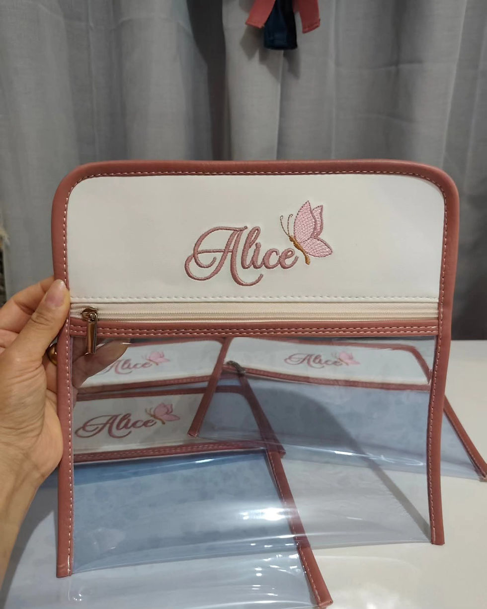 Miniatura: Kit mala maternidade, branco e rosé borboleta 3D, personalizado com nome da bebe