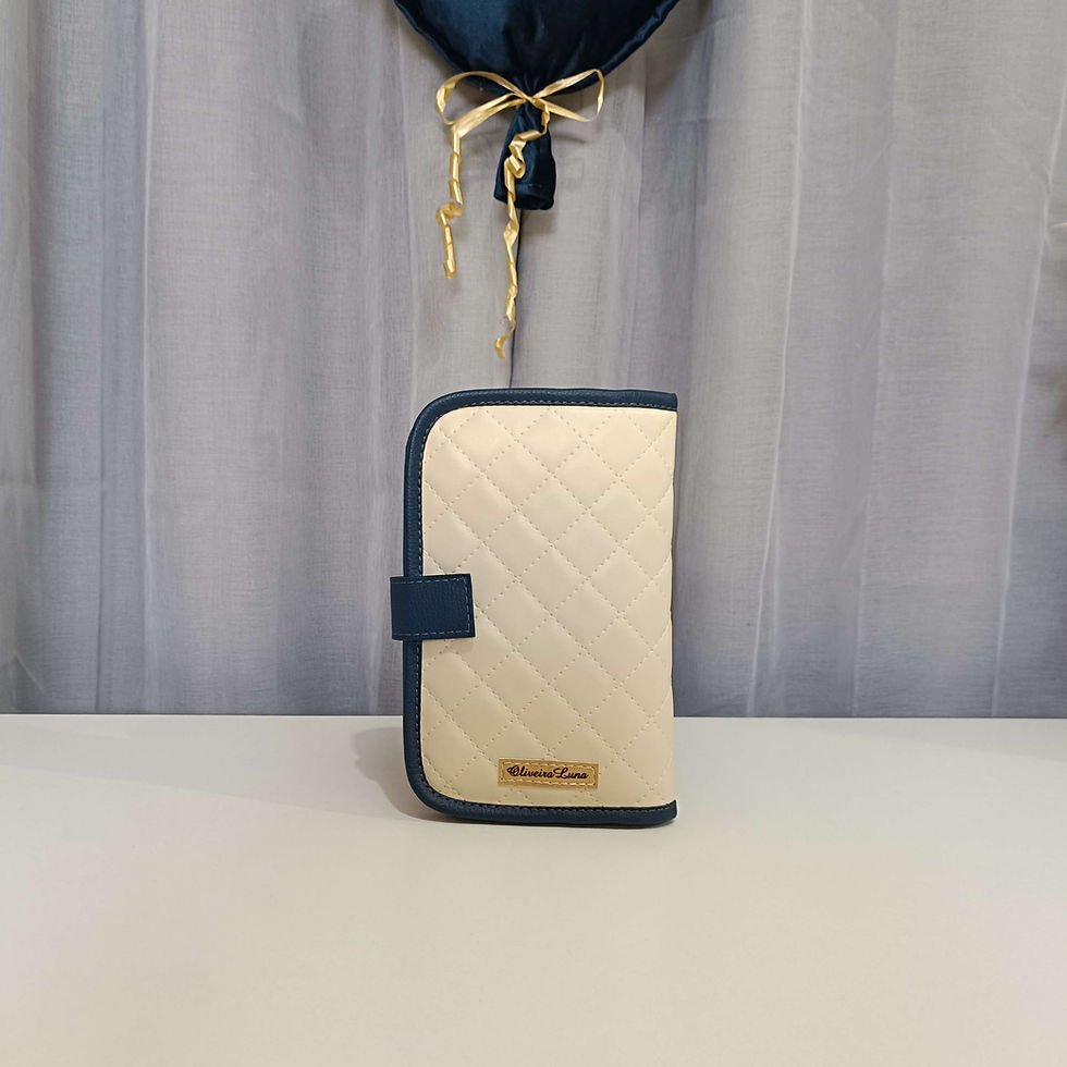 Miniatura: Porta documentos bege e azul marinho, personalizado com nome de seu bebé 