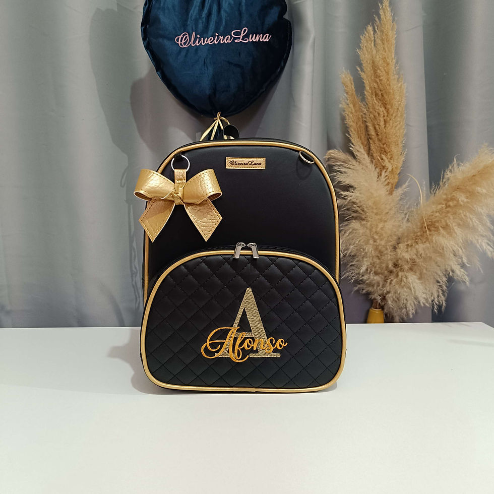 Miniatura: Kit mala maternidade, cor preto e dourado personalizado com nome de seu bebé.