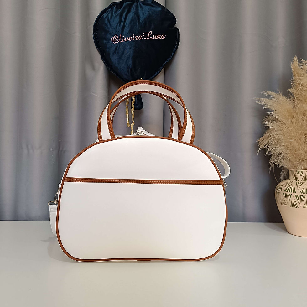 Miniatura: Mala Maternidade L , cor branco e camel personalizado com nome de seu bebé.