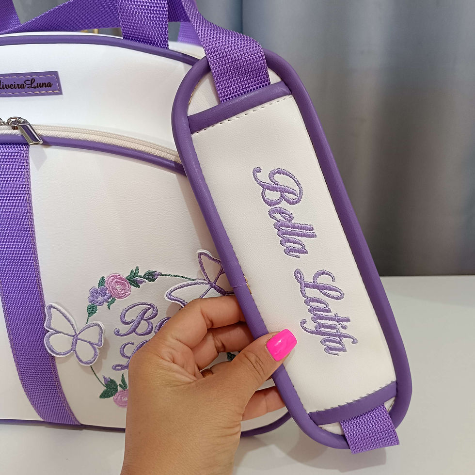 Miniatura: Kit maternidade, nas cores branco com lilas , bordado borboleta 3 D .