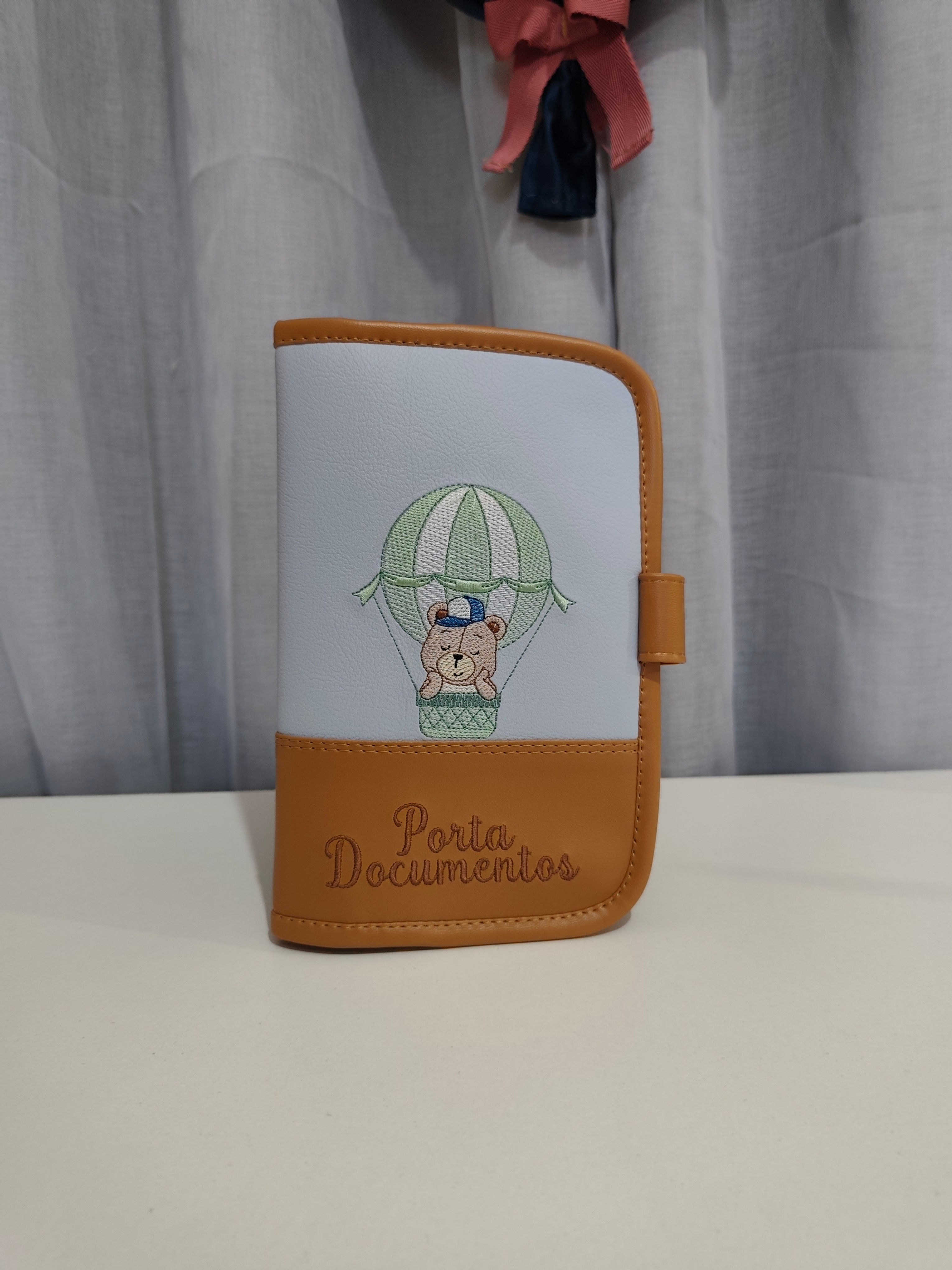 Porta documentos do bebé, azul bebé e camel, personalizado tema ursinho.