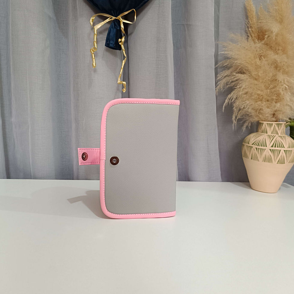 Miniatura: Kit maternidade cinza claro e rosa bebé personalizado com nome da sua bebé 