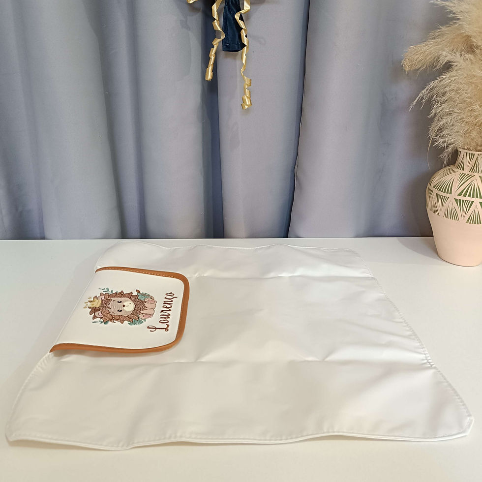 Miniatura: Mala L, porta documentos e muda fraldas. Bordado leãozinho, possi