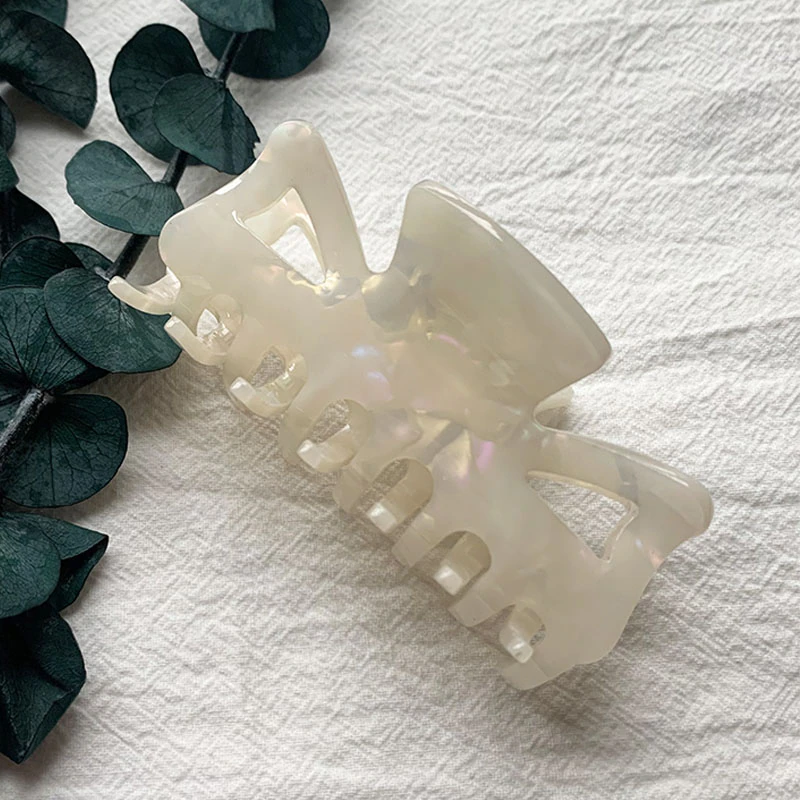 Thumbnail: High Quality Geometric Acetate  Leopard Grain Hair Clamps 