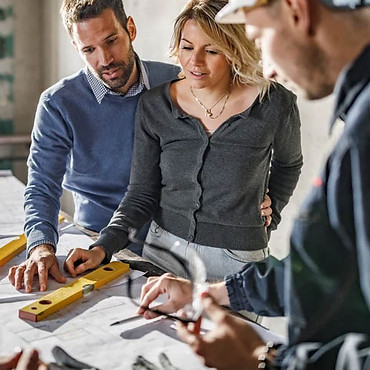 customers-with-construction-managers