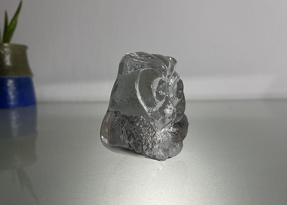 Thumbnail: Skruf Sweden Owl Glass Figurine (8cm) by Lars Hellsten