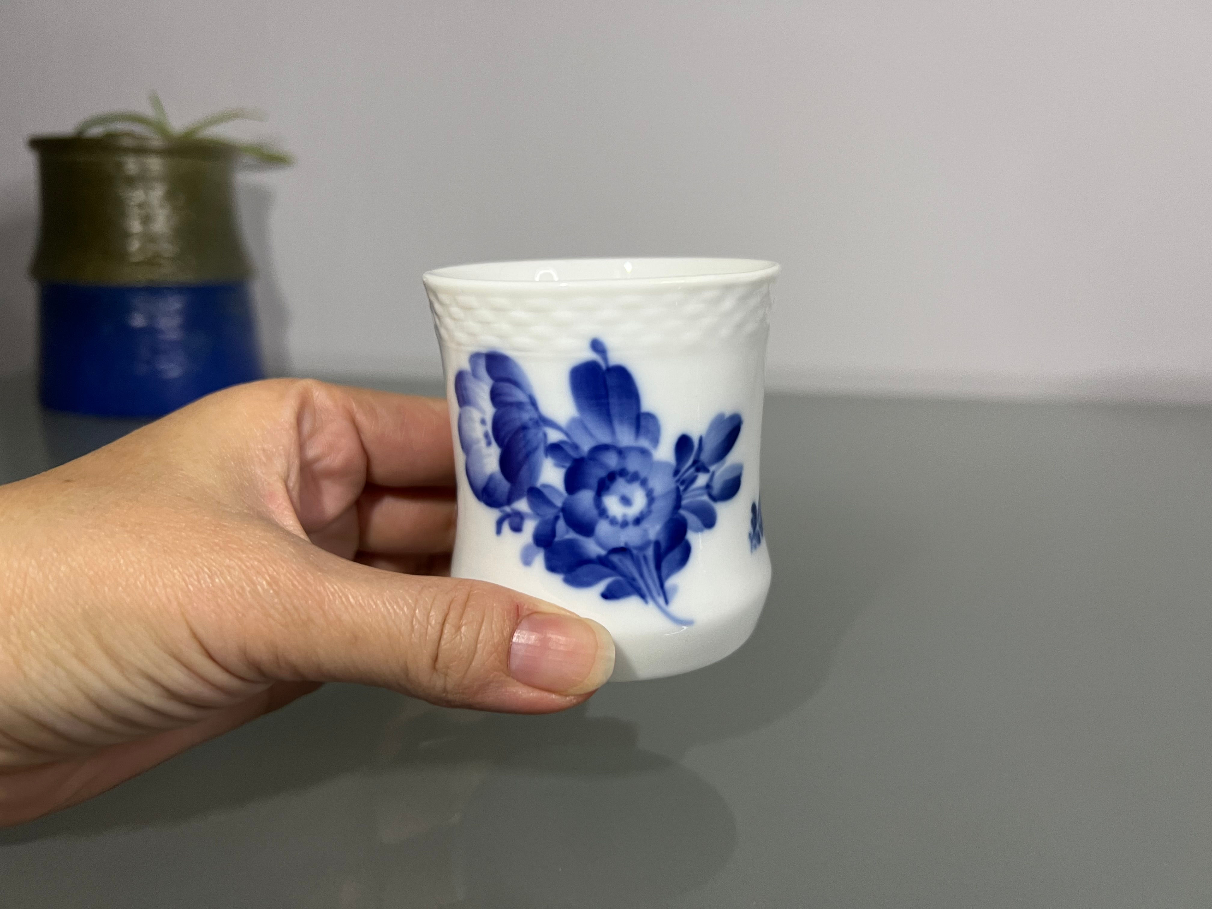 Royal Copenhagen 手繪 藍花 小花瓶 10/8253