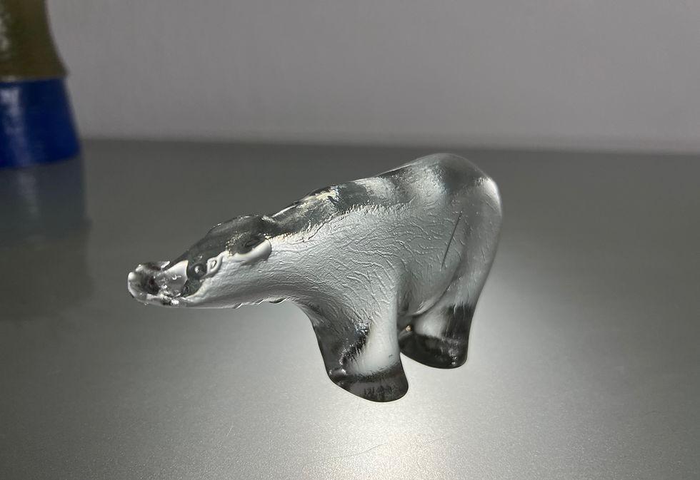 Thumbnail: Glass Polar Bear Figurine