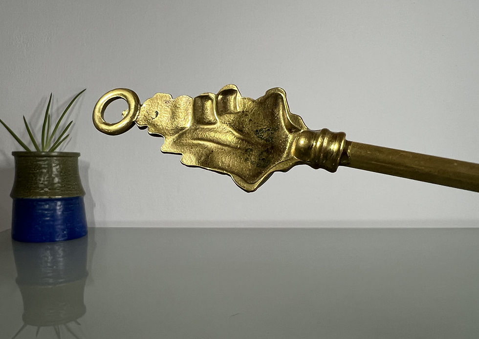 サムネイル： Vintage Ship Designed Shoehorn in Brass