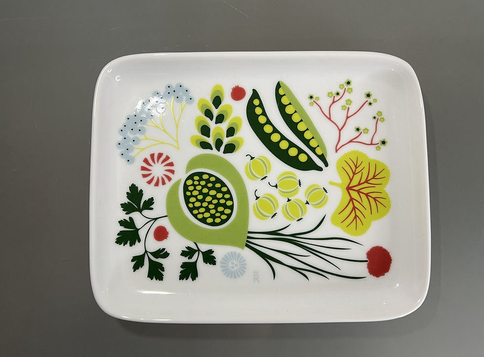 Thumbnail: Rörstrand Kulinara Square Salad Plate by Hanna Werning