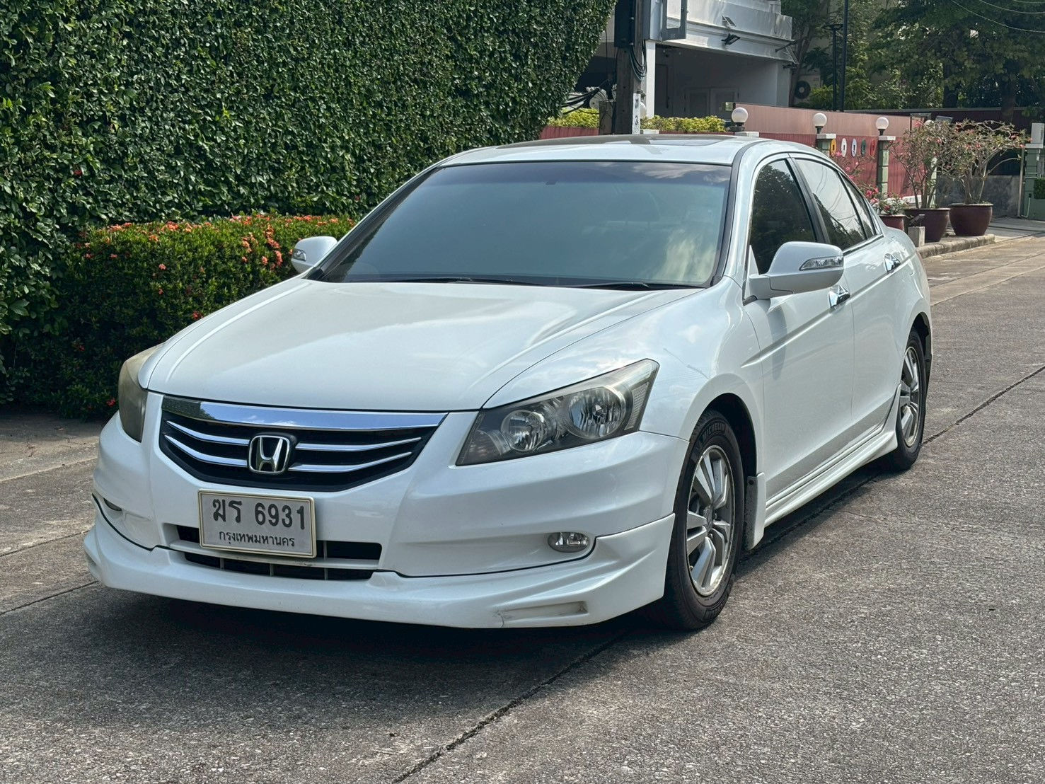HONDA ACCORD 2.0 JAPAN SUNROOF A/T 2012 WHITE ฆร-6931