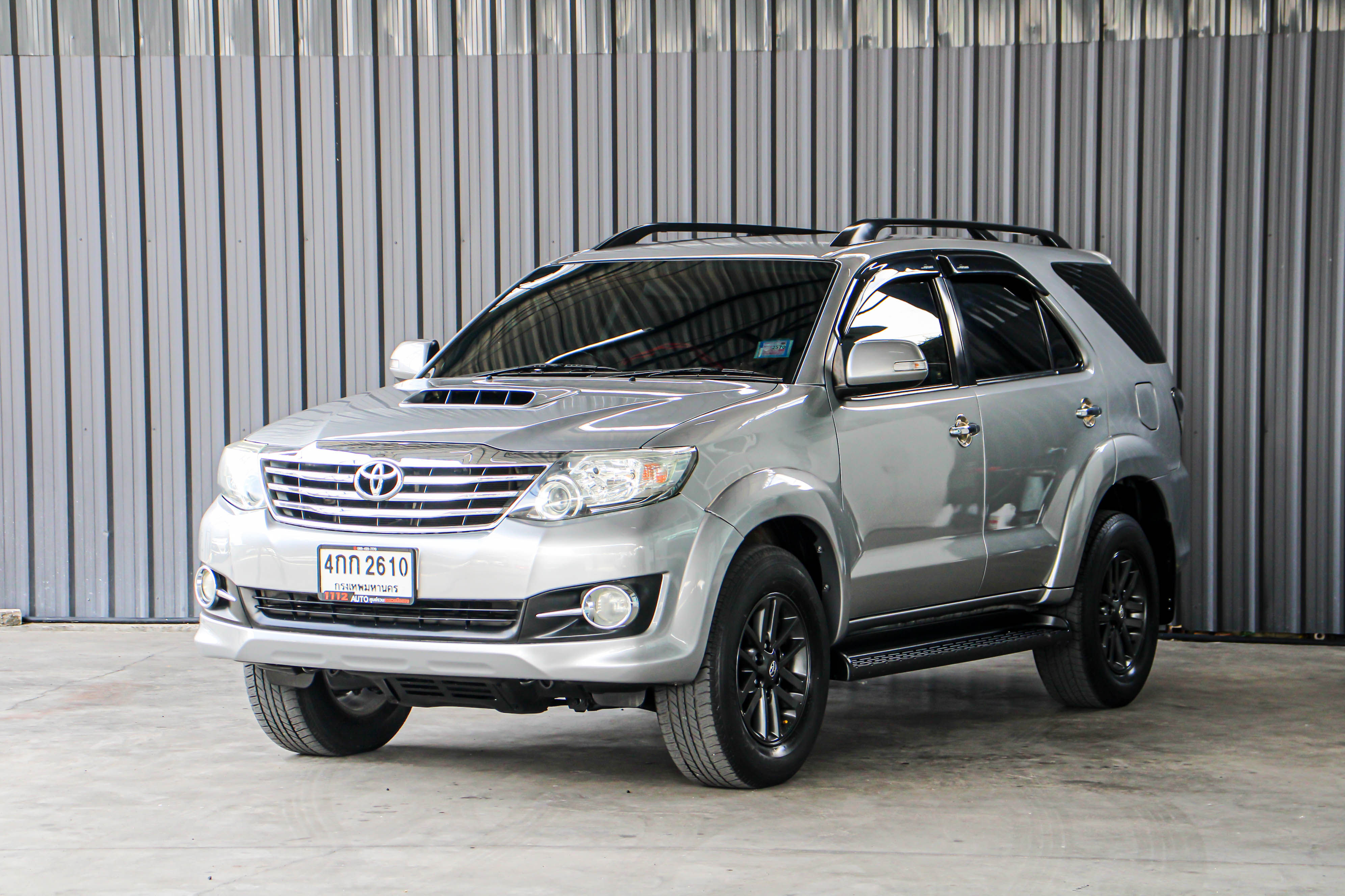 TOYOTA FORTUNER 2.5 V A/T 2015 GREY 4กก-2610