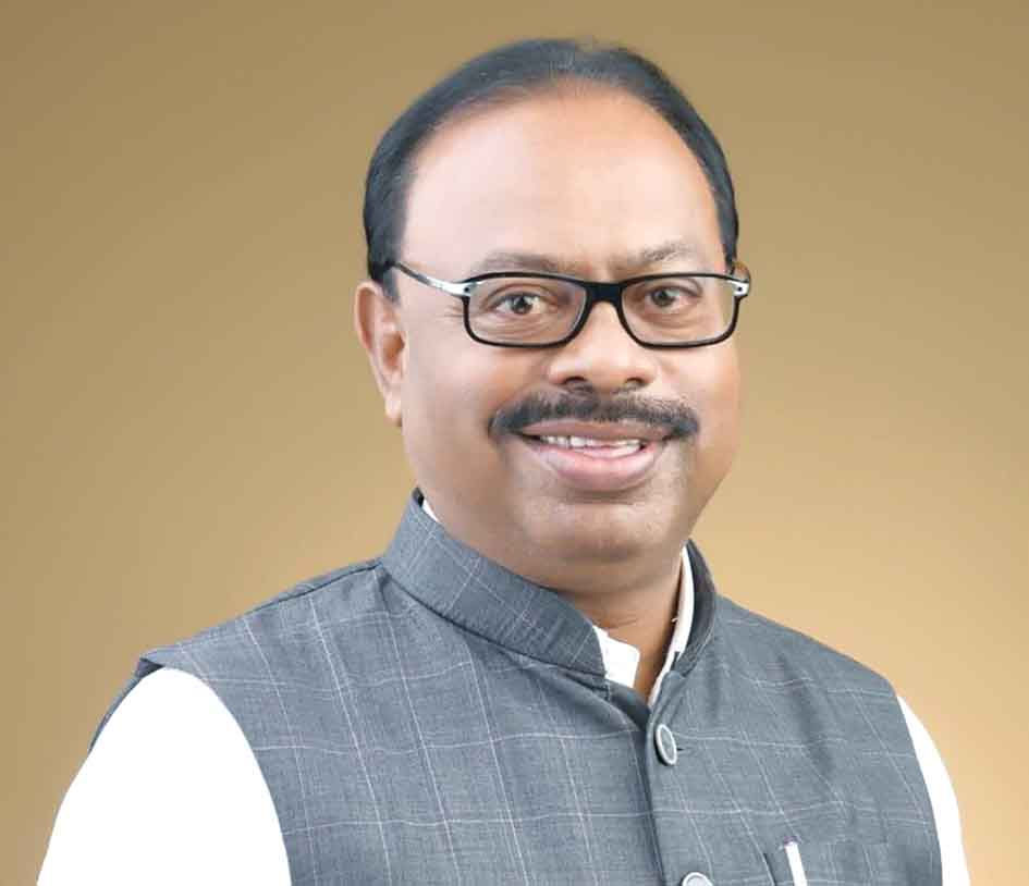 Maharashtra unveils sweeping land reforms