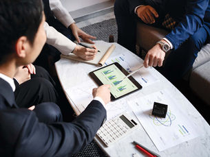 Who Should Manage Our Investments?