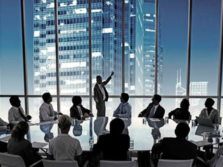 When Leadership Meets Uncertainty