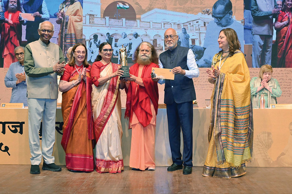 Four champions of Gandhian values honoured