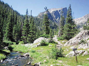 Exploring the Rockies: Scenic Drives, Charming Towns, and Majestic Views