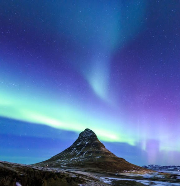 Iceland_Aurora_Ashutterstock_353501366.jpg