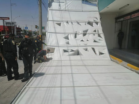 FUERTES VIENTOS CAUSARON MULTIPLES ACCIDENTES ALREDEDOR DE CIUDAD