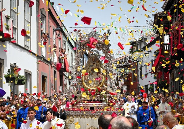 Mai, Madonnen und Musik – Die Romería-Saison beginnt