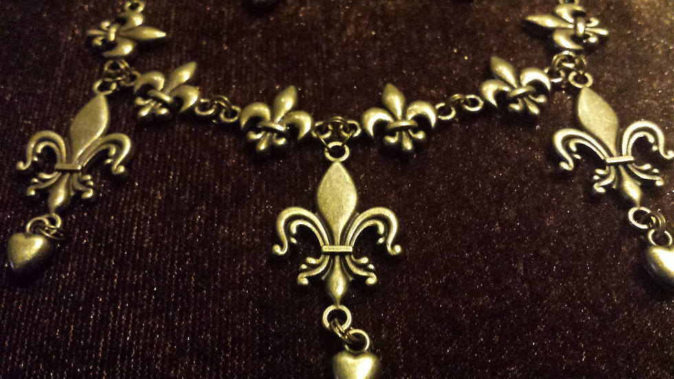 Thumbnail: Antique Bronze French Fleur de Lis Set