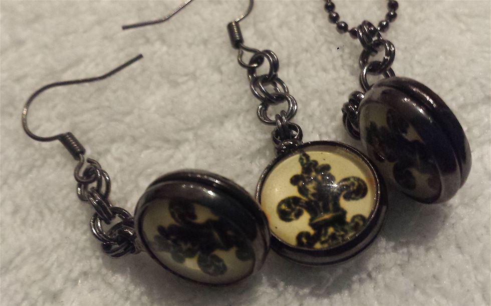 Thumbnail: Black Gun Fleur de Lis Ball Set