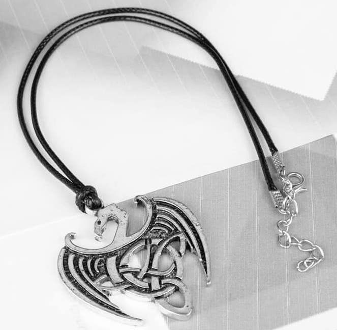 Thumbnail: Celtic Knot Pendant